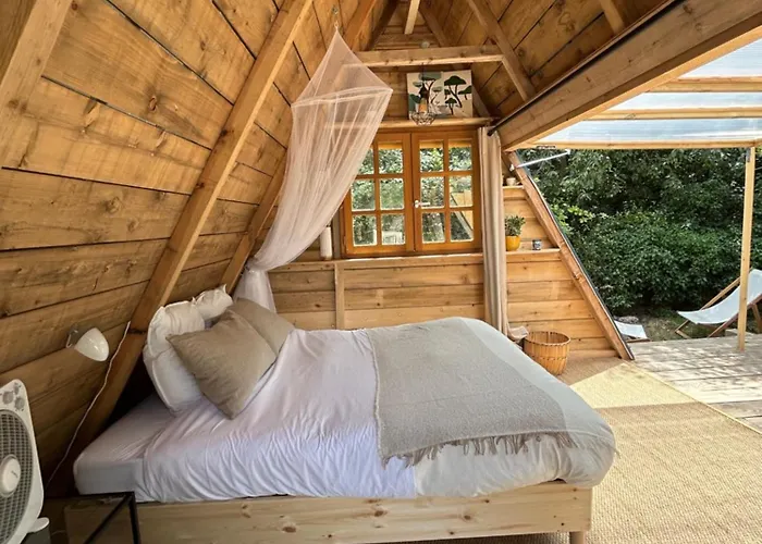 Роскошный шатер Le Tipi D'hamih Юзес